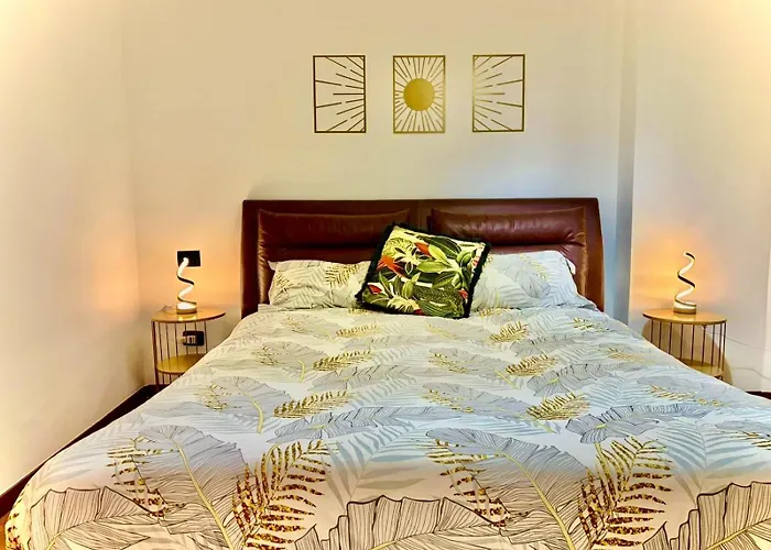 Isola - Design & * Milano