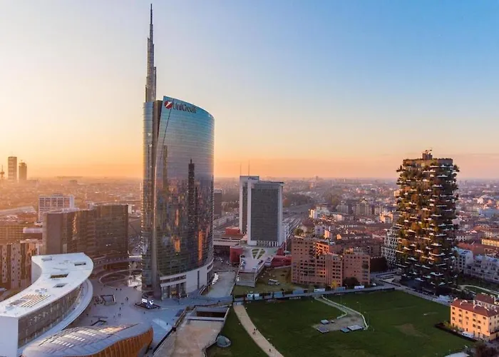 Isola - Design & * Milano